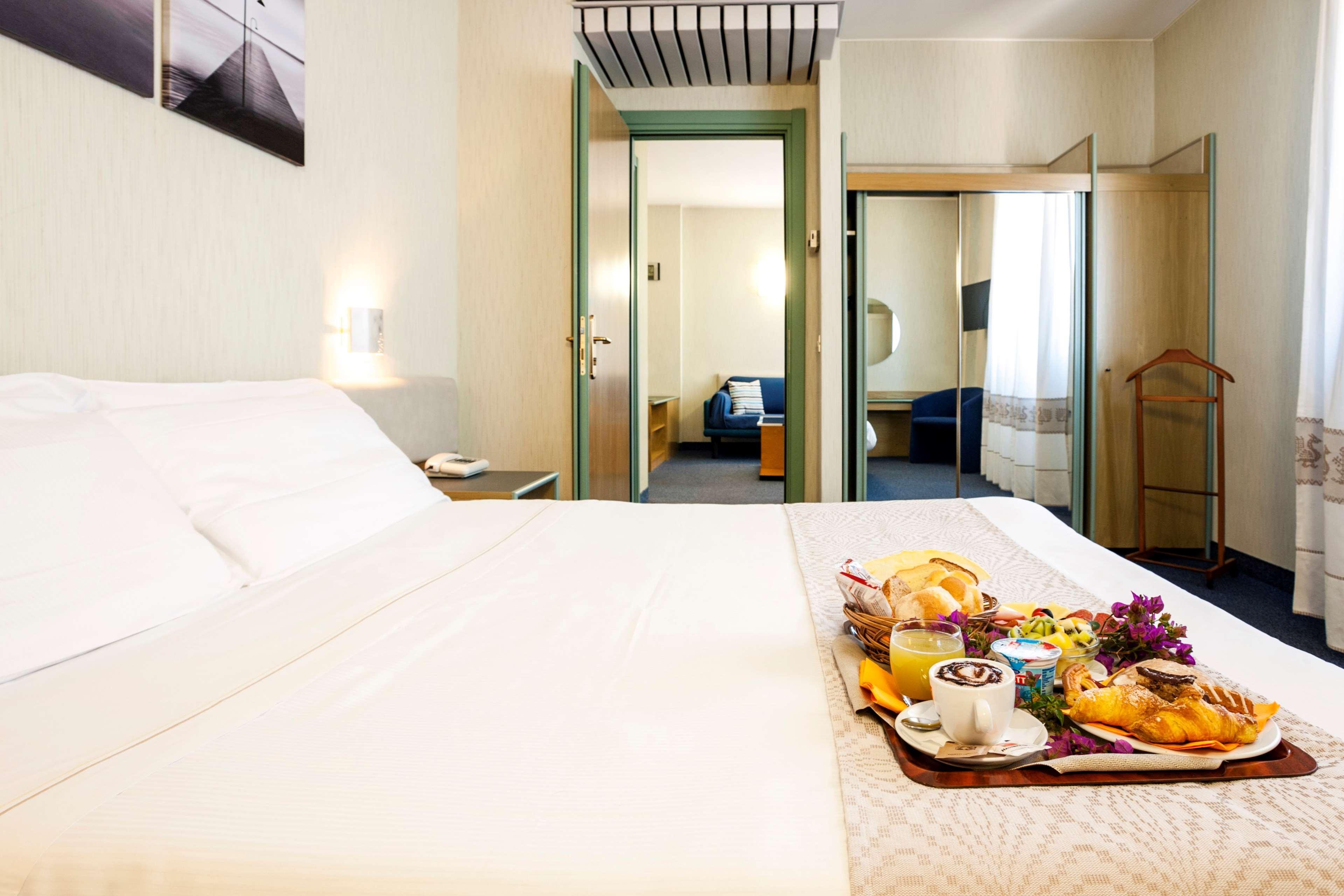 Best Western Hotel Residence Italia Quartu SantʼElena Eksteriør bilde