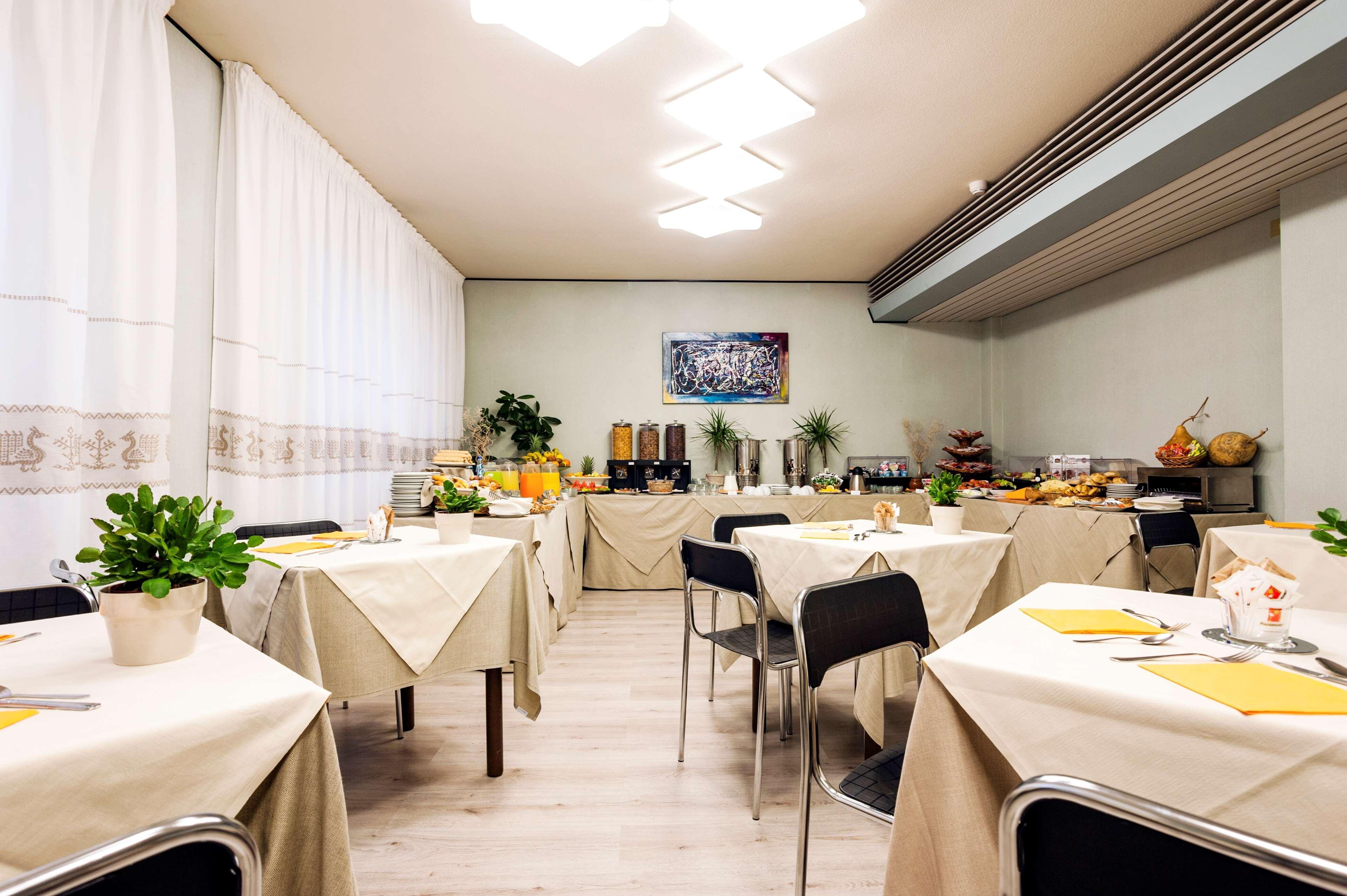 Best Western Hotel Residence Italia Quartu SantʼElena Eksteriør bilde