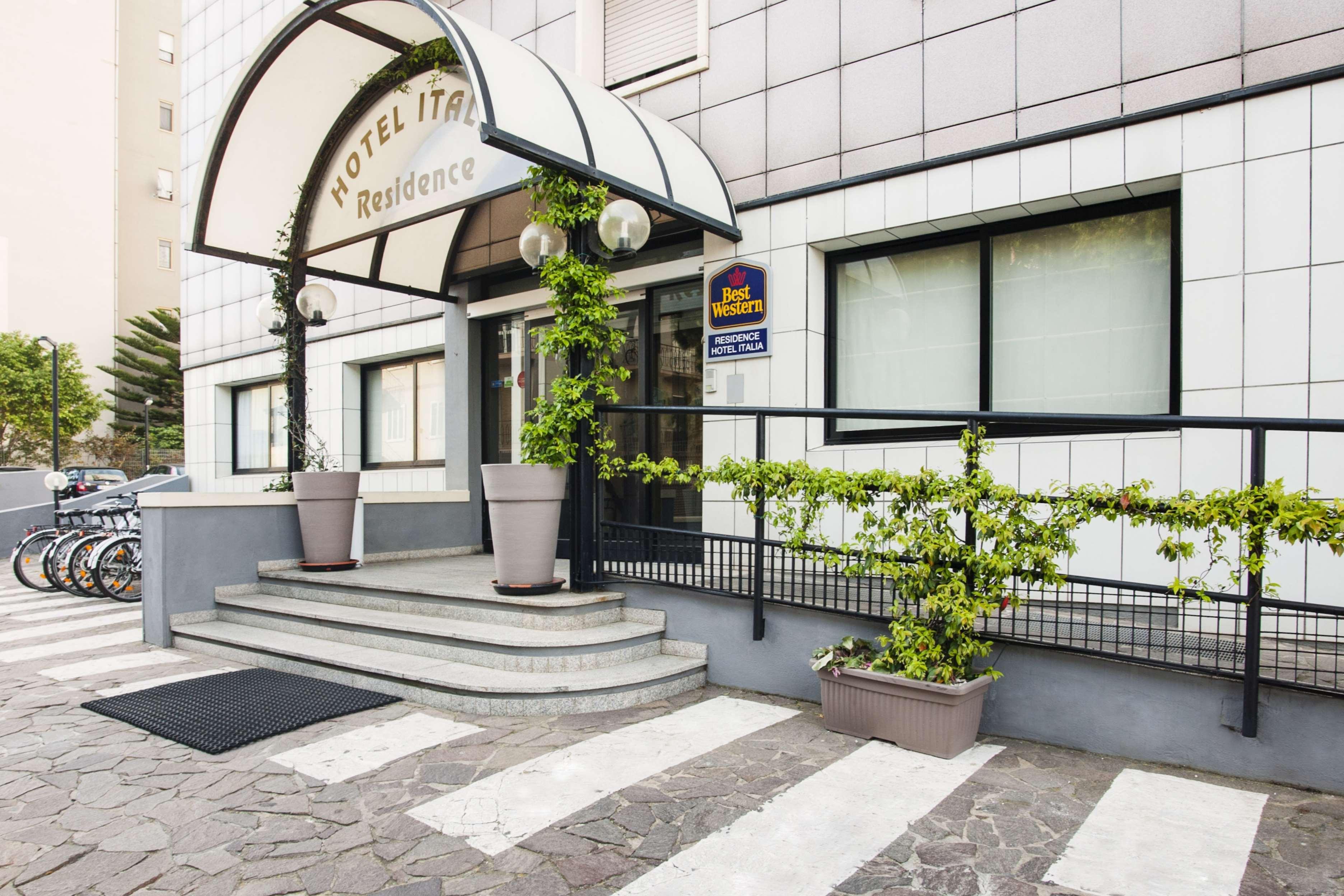 Best Western Hotel Residence Italia Quartu SantʼElena Eksteriør bilde