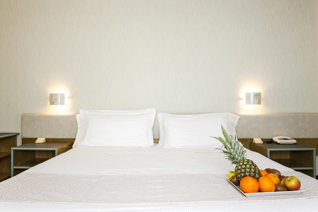 Best Western Hotel Residence Italia Quartu SantʼElena Eksteriør bilde